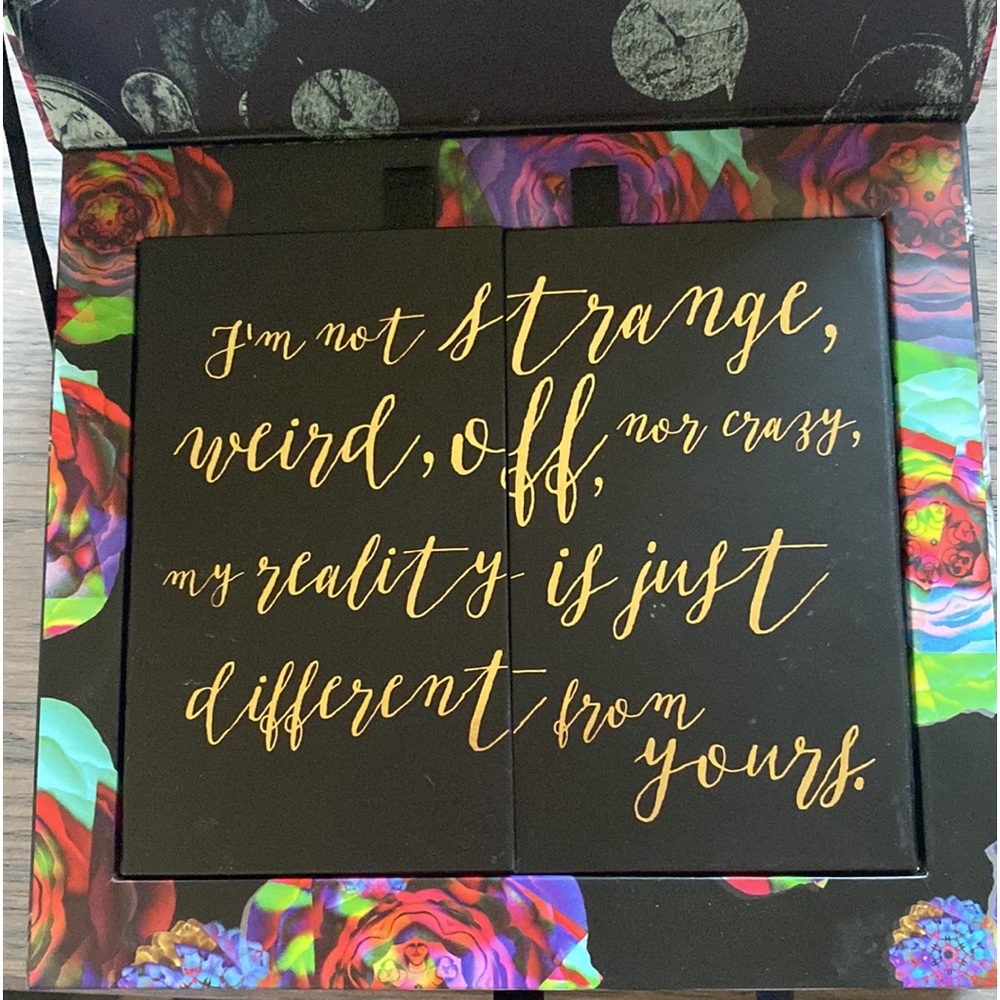Urban decay Alice Through the looking glass Eyeshadow palette - Picture 4 of 8